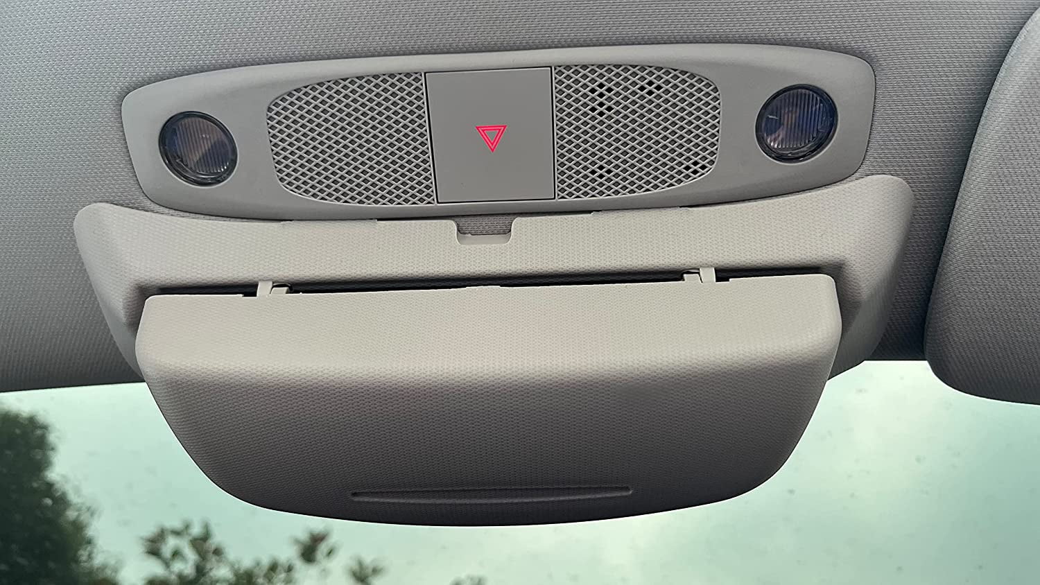 ATOM Sunglasses Holder for Tesla Model 3 / Model Y Eyeglasses Case Mount On Car Roof Fit for Storage Glasses Automotive Interior Accessories with Full Protection