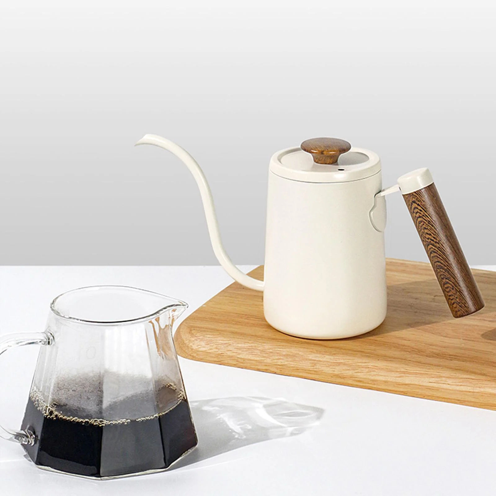 Drip Coffee Kettle, Long Gooseneck Coffee Tea Pot, Large 600ml, Ergonomic Wooden Handle, Precision Drip Pour over Kettle, Gooseneck Kettle Beige