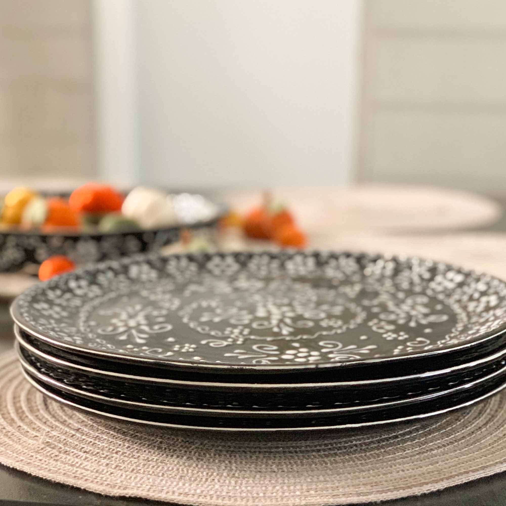 Mexican Pottery Set of Large Dinner Plates, Ink