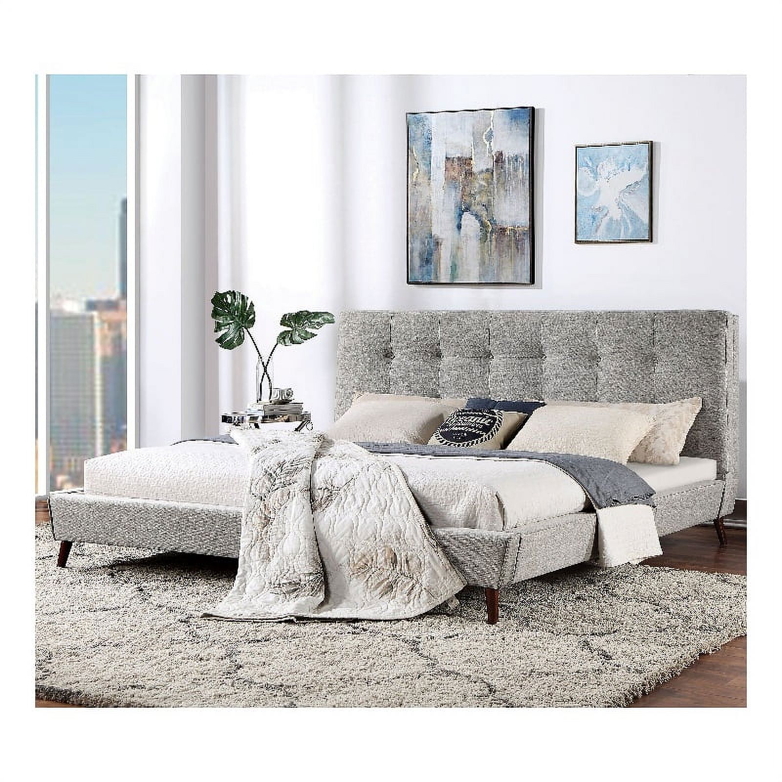 Furniture of America Macki Mid-century Modern Fabric Tufted Cal King Bed in Gray