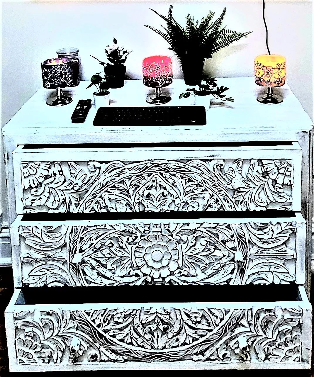 Lombok Hibashi Three-Drawer Dresser/hand carved chest /black wooden hand carved Indian chest of drawer/bohemian /lofty