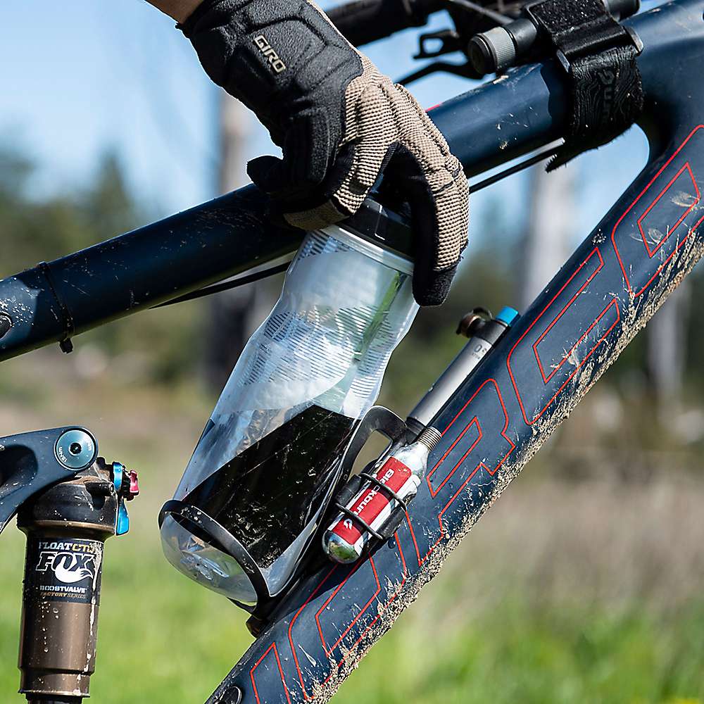 Blackburn Clutch Carbon Side Entry Cage - Right