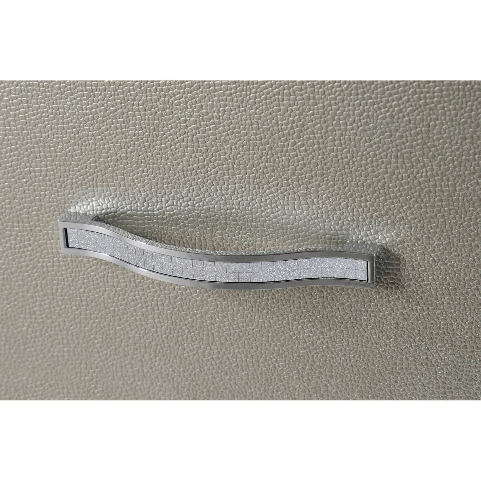 Picket House Furnishings Glamour Youth 5 Drawer Chest in Champagne