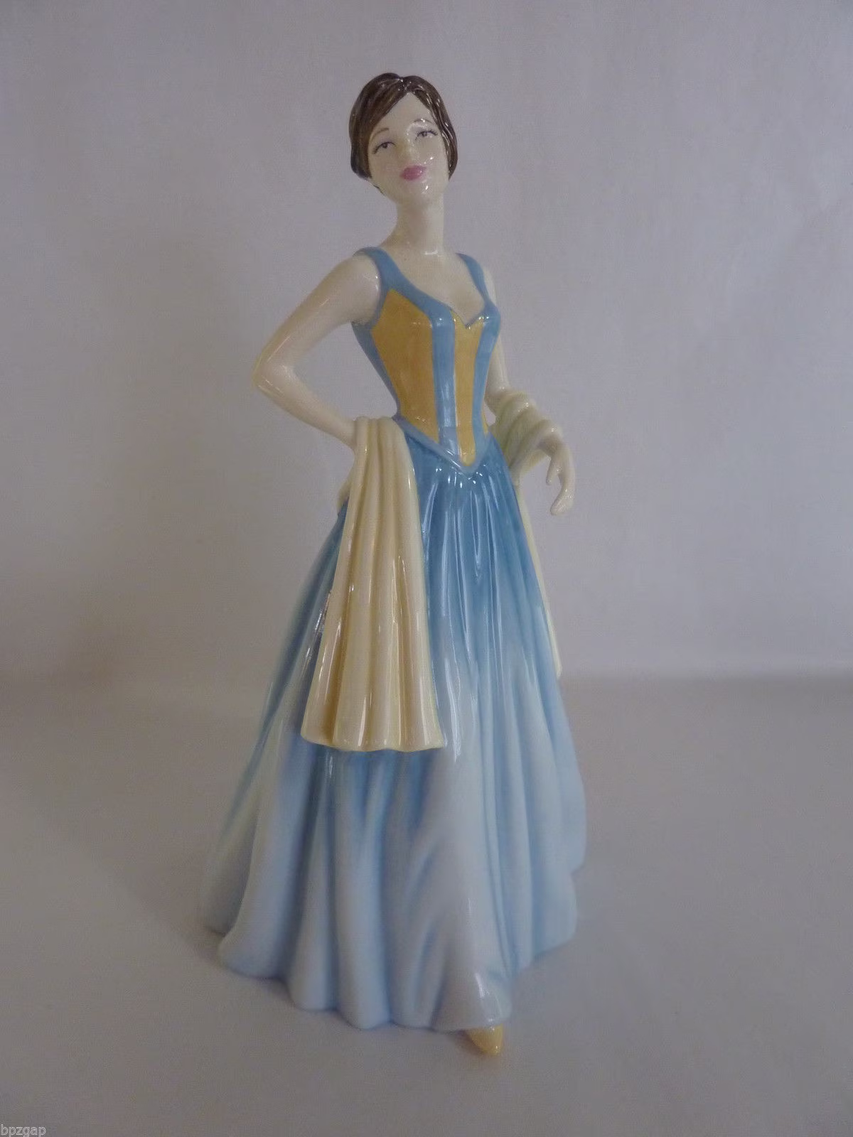 Royal Doulton Pretty Ladies May Blossom #HN4729