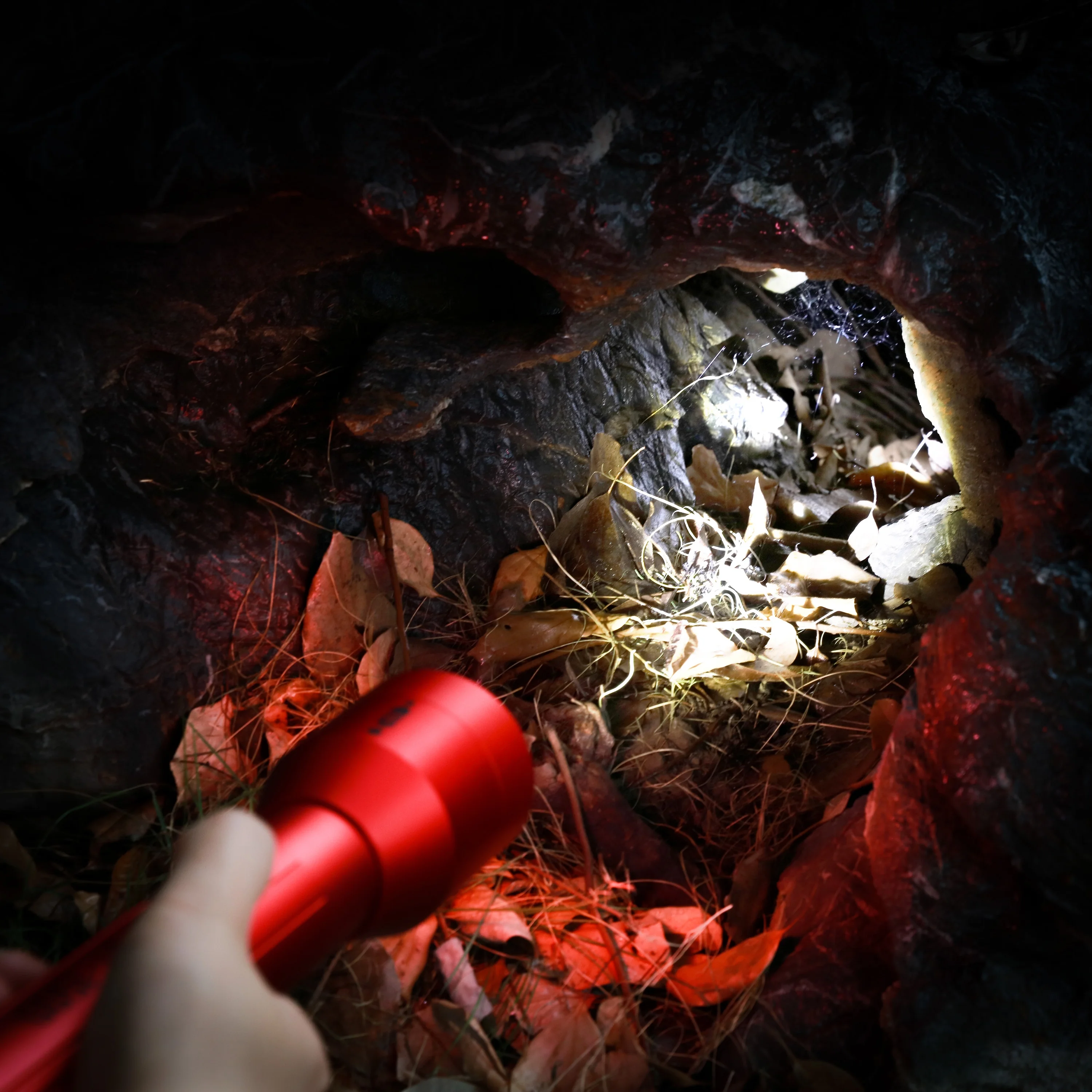 Ozark Trail LED 1500 Lumens Flashlight