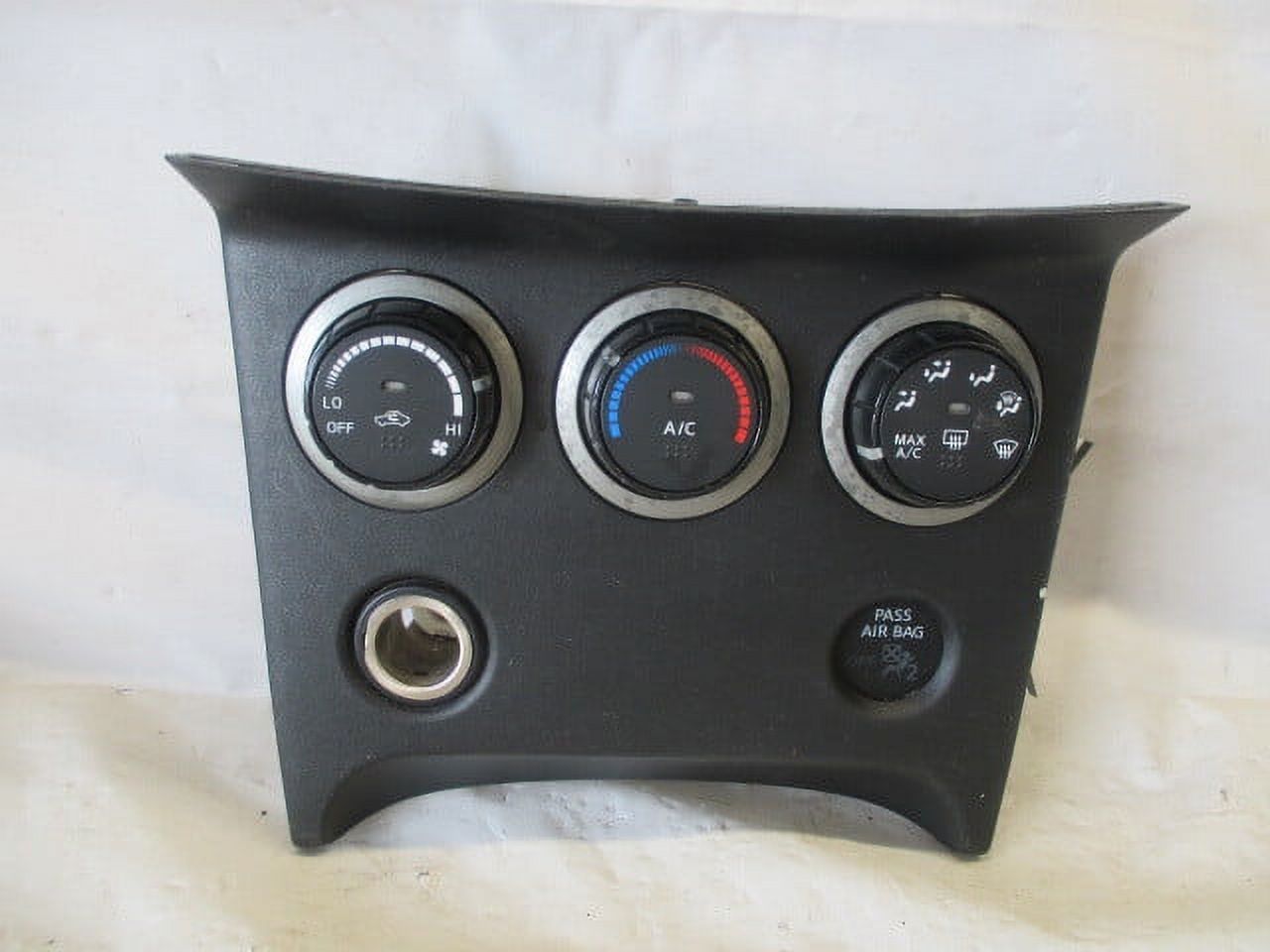 Pre-Owned 2011 2012 2013 214 2015 Nissan Rogue AC Heater Temperature Control Unit OEM (Good)
