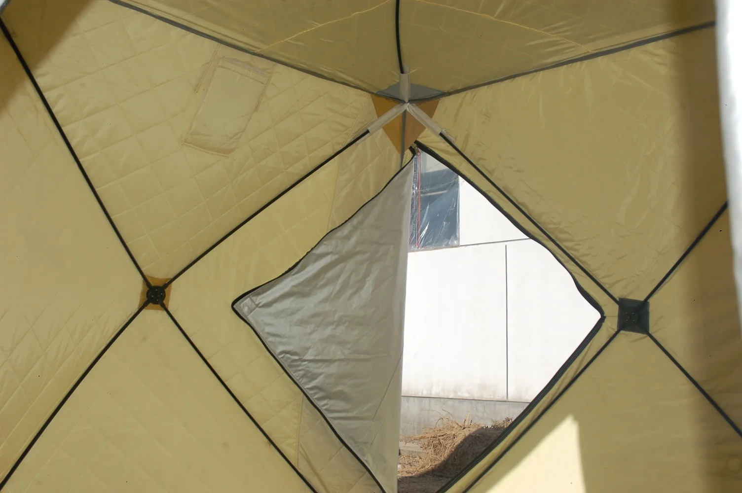 EZ Lite Fully Insulated Ice Fishing Tent - Sleeps 3-4 persons 8.5ft x 7.3ft x 5.6ft