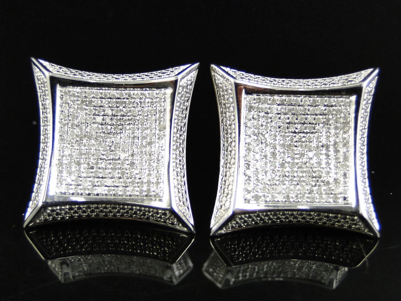 White Diamond 20 MM Kite Earring set in 10k White Gold (1.2 Ct)