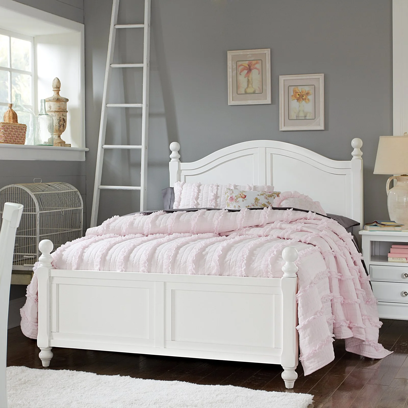 NE Kids Lake House Payton Twin Arch Bed in White