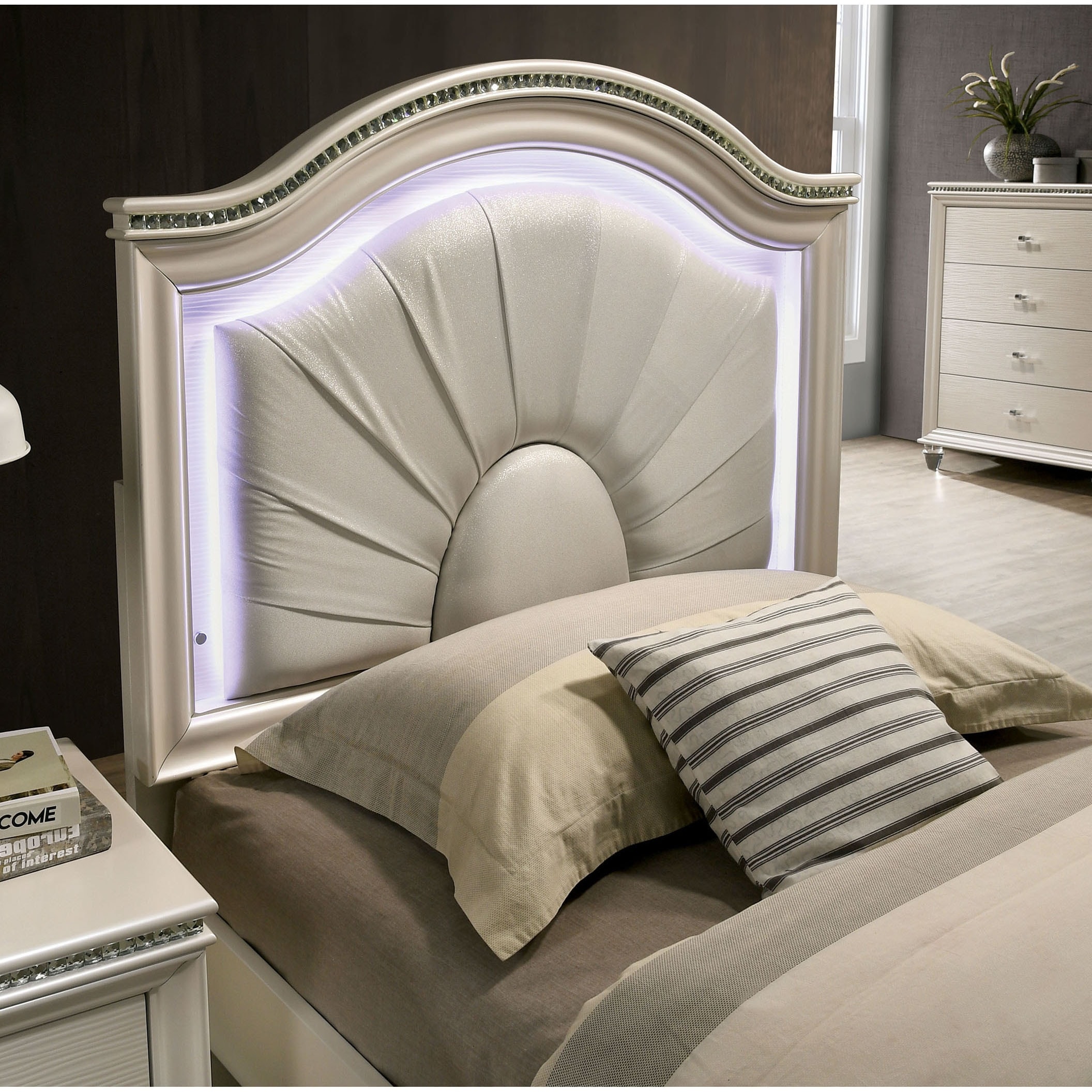 Furniture of America Ving Glam Wood LED Light Youth Panel Bed with Trundle by  Rose Gold Twin