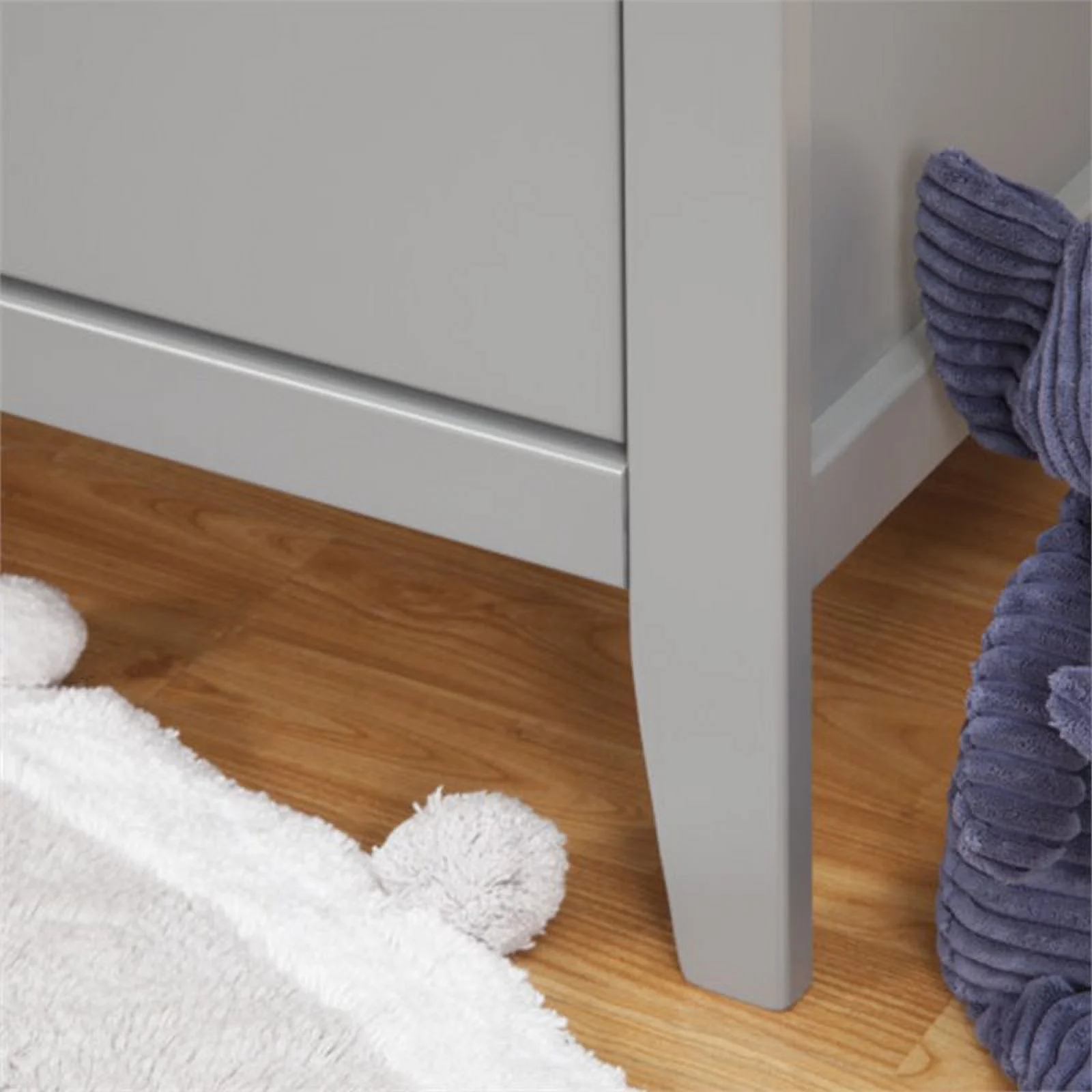 4-in-1 Convertible Crib and Dresser with Removable Changing Tray Set in Gray