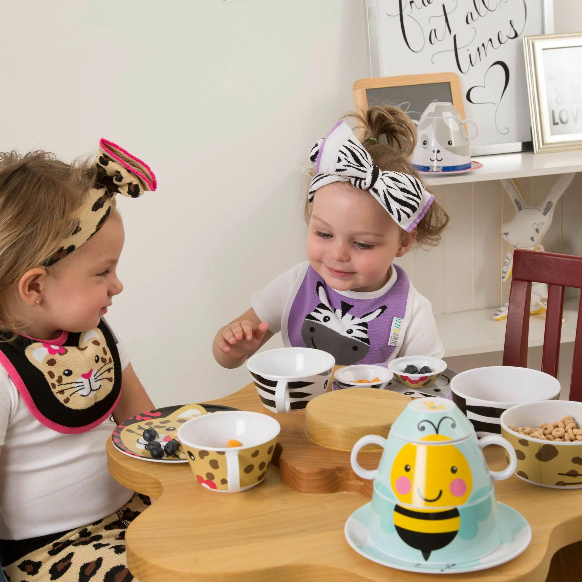 Jungle Cat 4 Piece Stackable Dinner Set