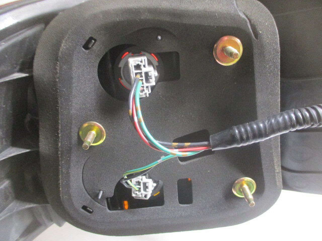 Pre-Owned 2001 2002 Honda Accord RH Passenger Outer Tail Brake Light Lamp OEM LKQ (Good)