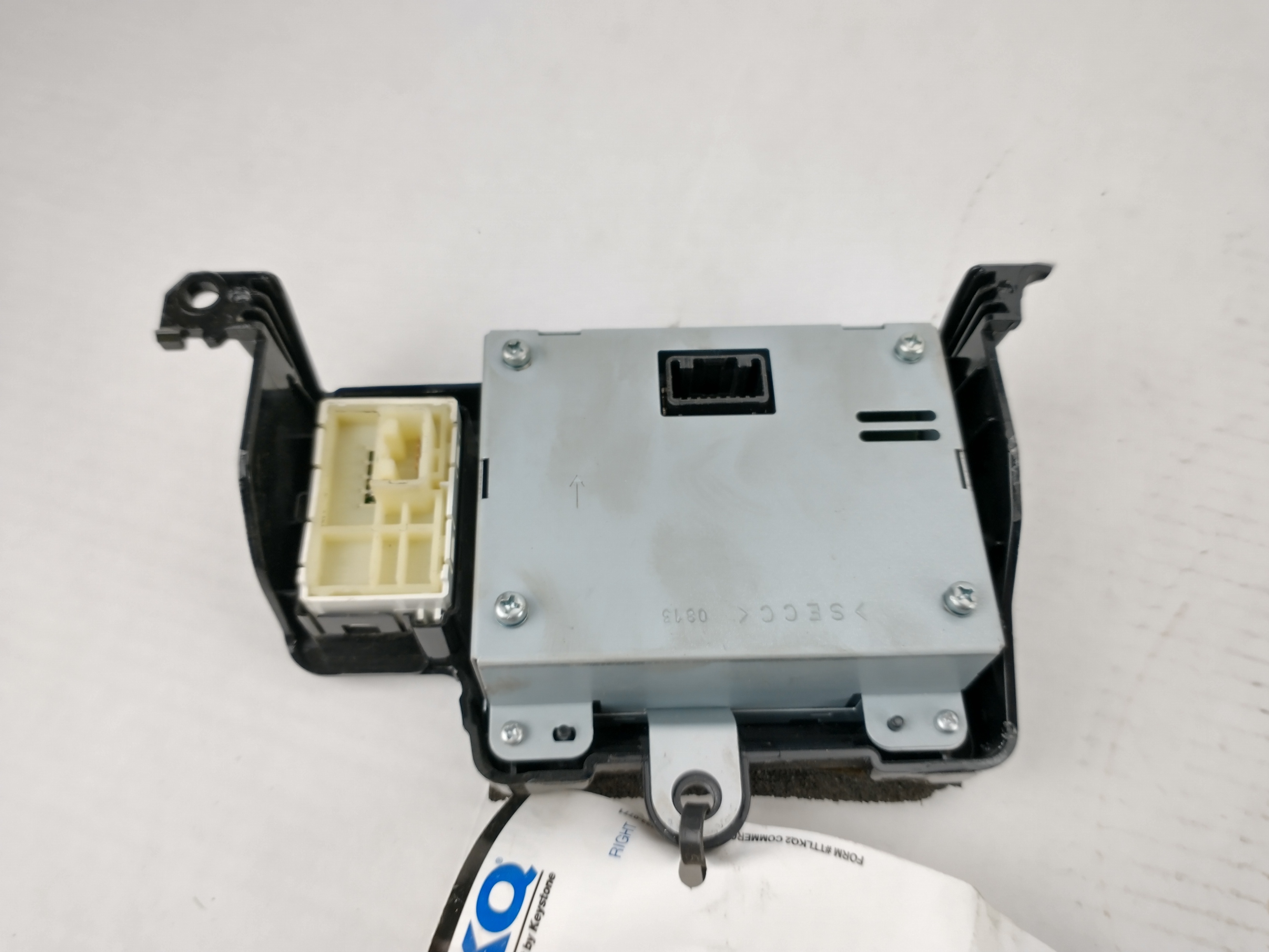 Pre-Owned 11 12 13 14 Toyota Sienna Information Display Screen OEM (Good)