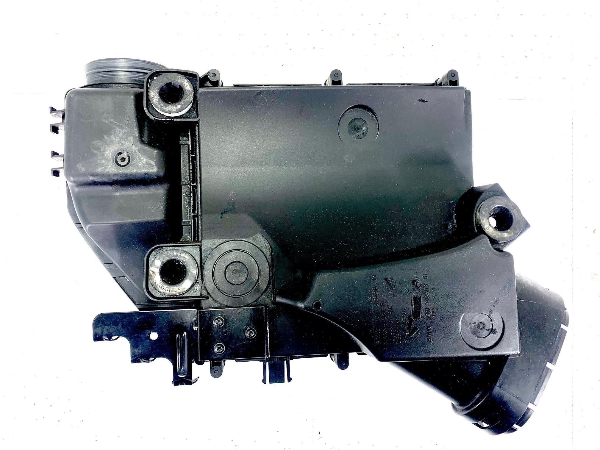 Pre-Owned 2011-2013 BMW 535i Air Cleaner Assembly 3.0L Turbo Black OEM (Good)