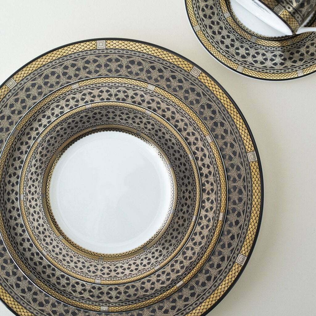 Caskata Hawthorne Filigree Bone China Bread & Butter Plate - Onyx / Gold