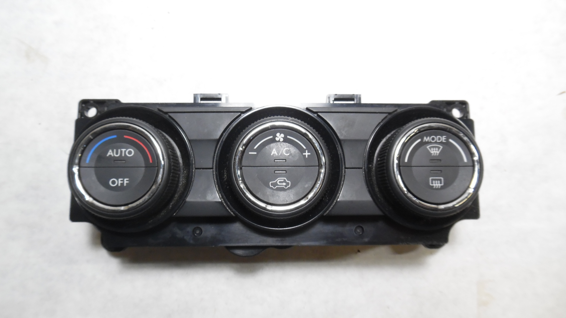 Pre-Owned 2014 2015 Subaru Forester Auto Climate AC Heater Temperature Control OEM (Good)