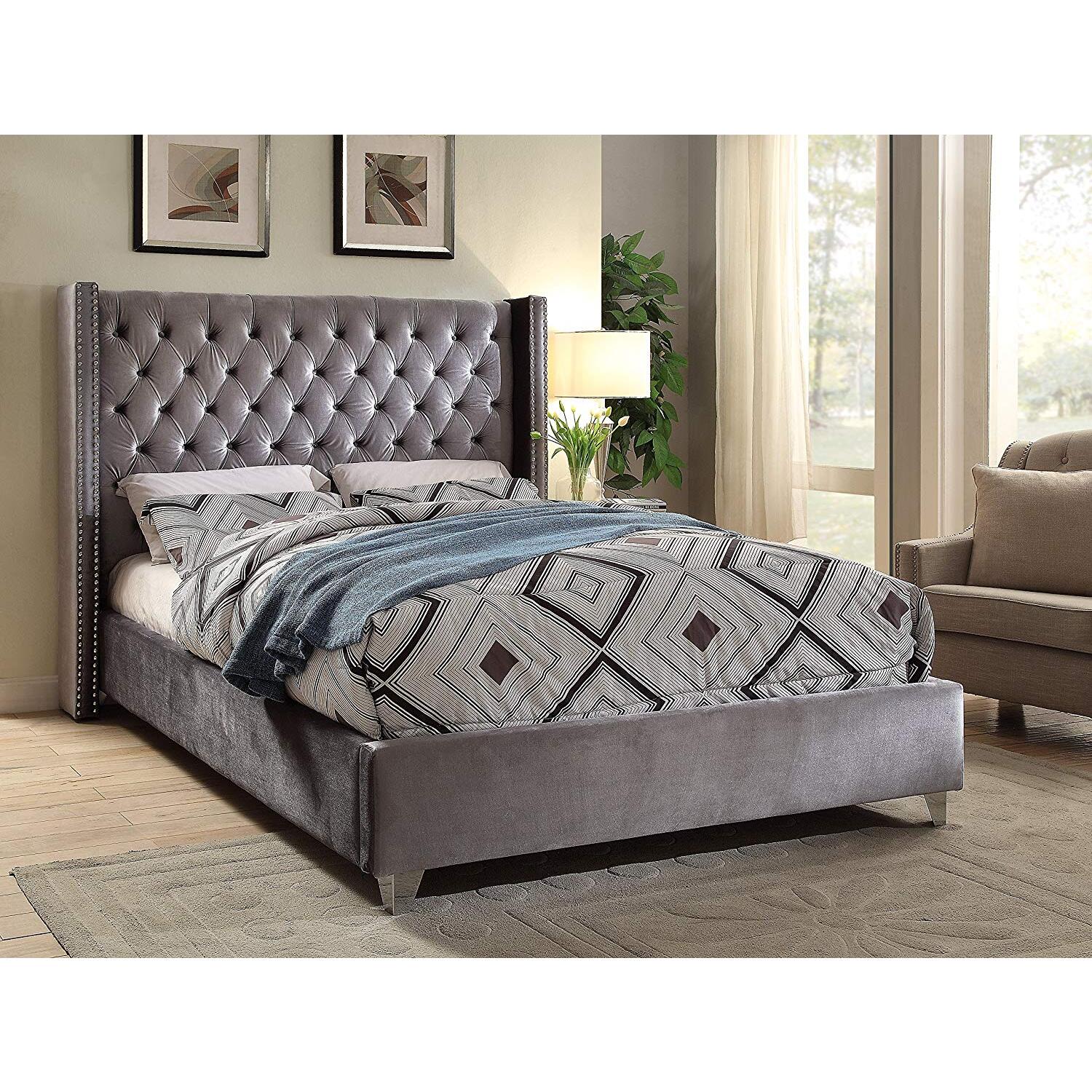 Homestock Lakefront Luxury Velvet Queen Bed