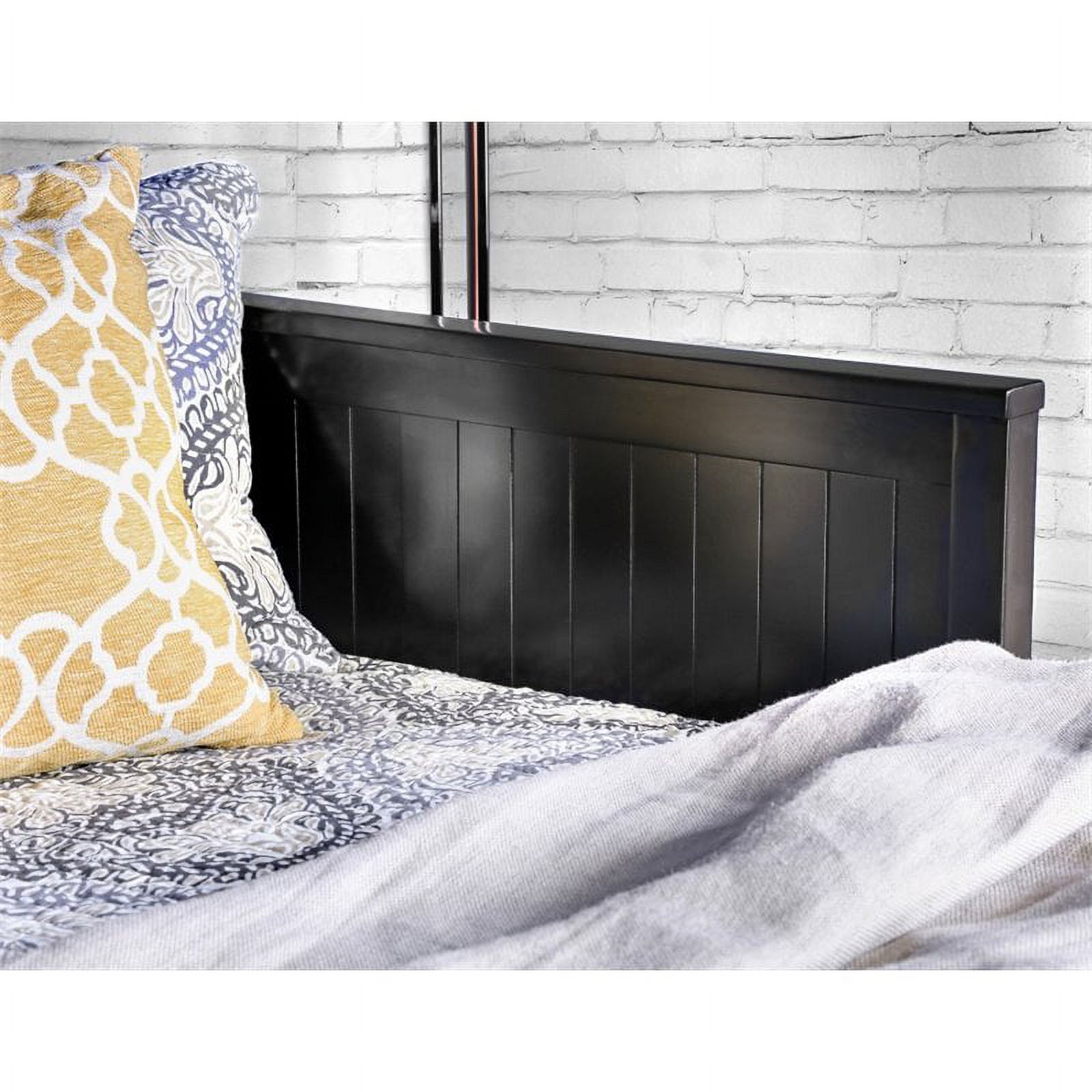 Bowery Hill Farmhouse Solid Wood Full Daybed with Drawers in Black