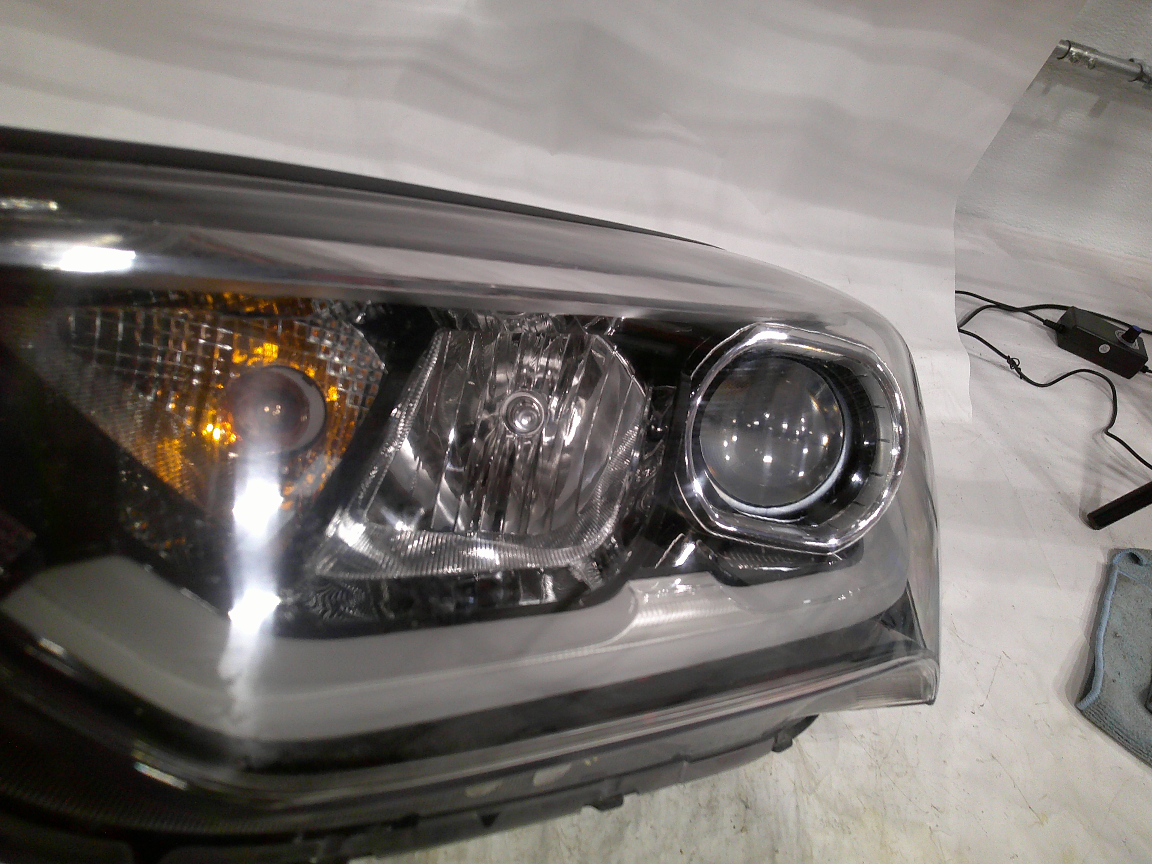 Pre-Owned 17 18 19 Hyundai Santa Fe LH Driver Side Headlamp Head Lamp Assembly OEM LKQ (Good)