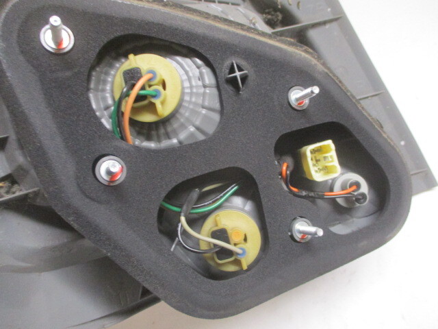 Pre-Owned Subaru Impreza RH Passenger Tail Brake Light Lamp OEM LKQ (Good)