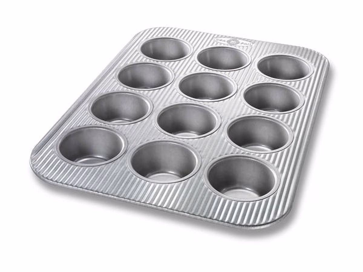 USA Pan Bakeware Nonstick 12 Cup Muffin Pan