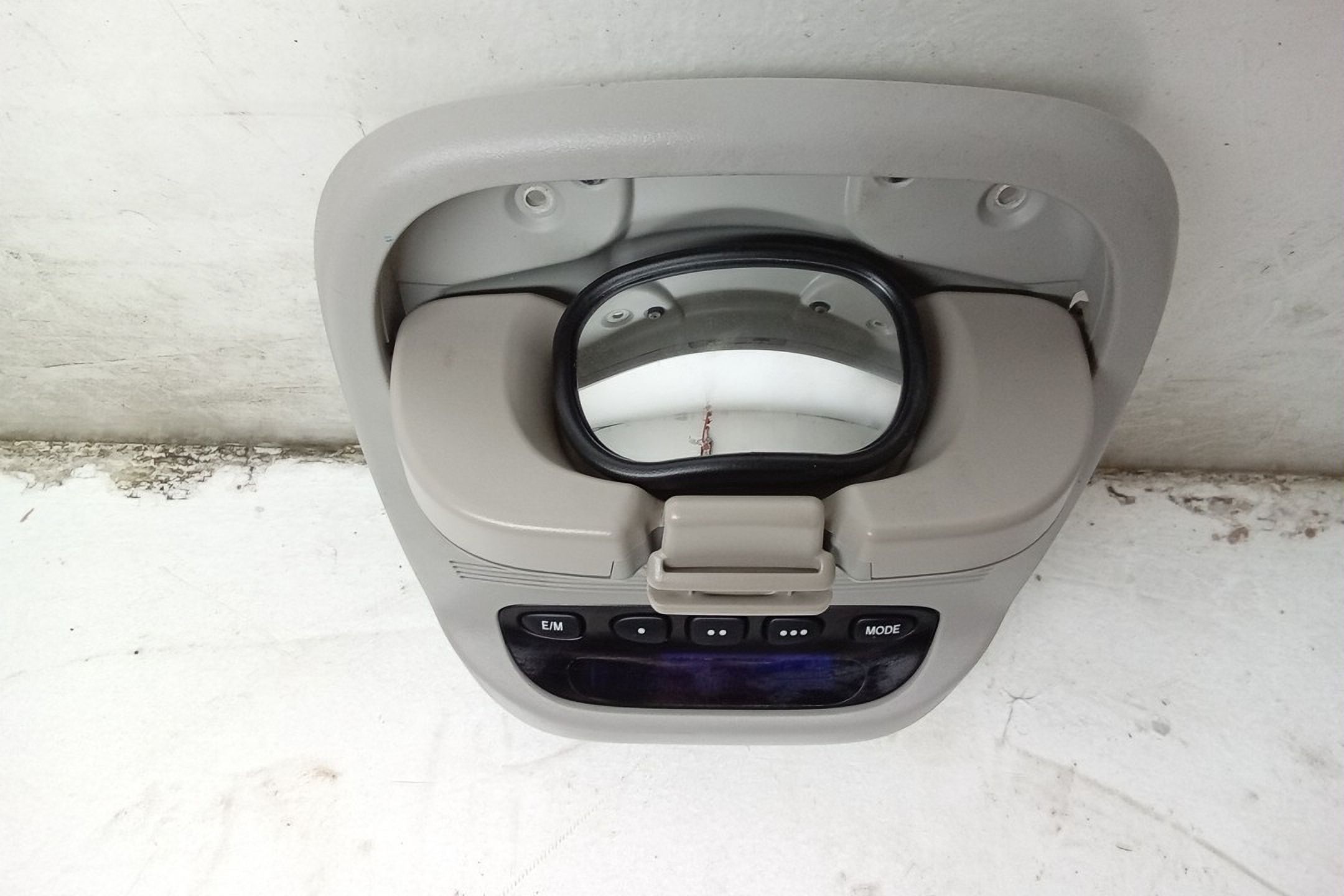 Pre-Owned 10 2010 Toyota Sienna Overhead Roof Console w/ Sunroof and Power Doors OEM (Good)