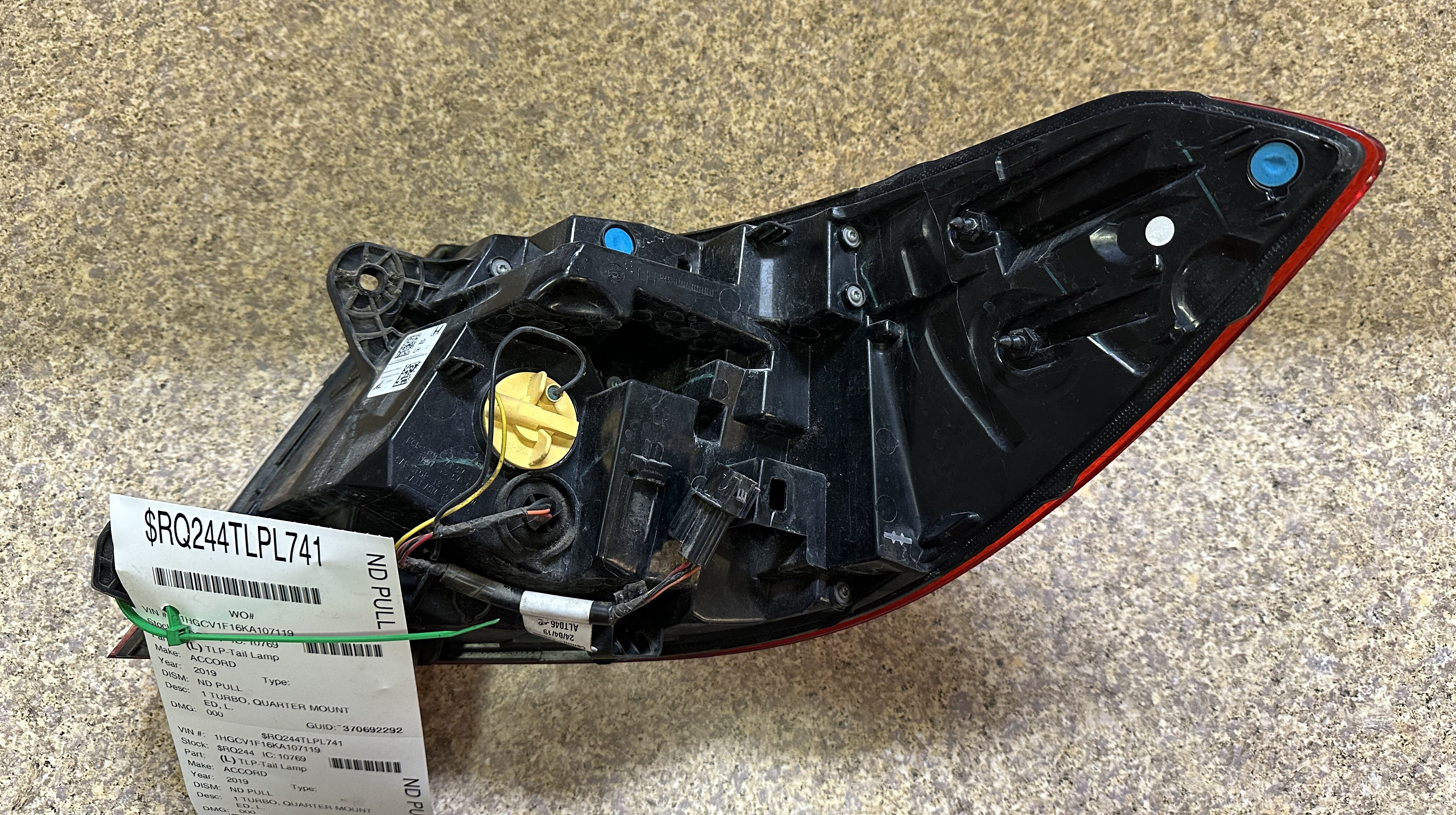 Pre-Owned 18-22 Honda Accord LH Driver Tail Light Lamp Quarter Mounted OEM LKQ (Good)