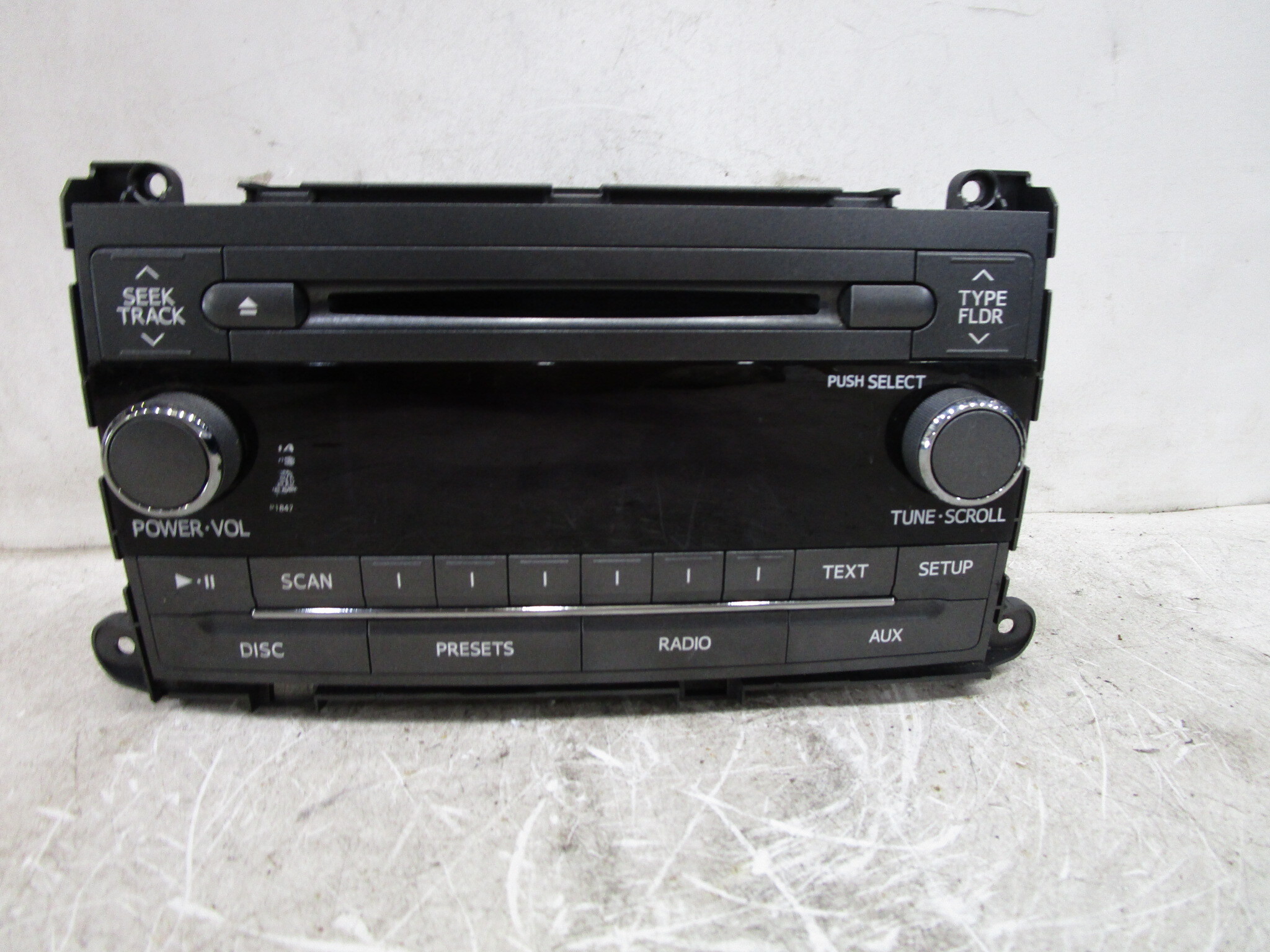Pre-Owned 11 12 13 14 Toyota Sienna P1842 AM FM CD MP3 Radio Receiver 86120-08270 OEM LKQ (Good)