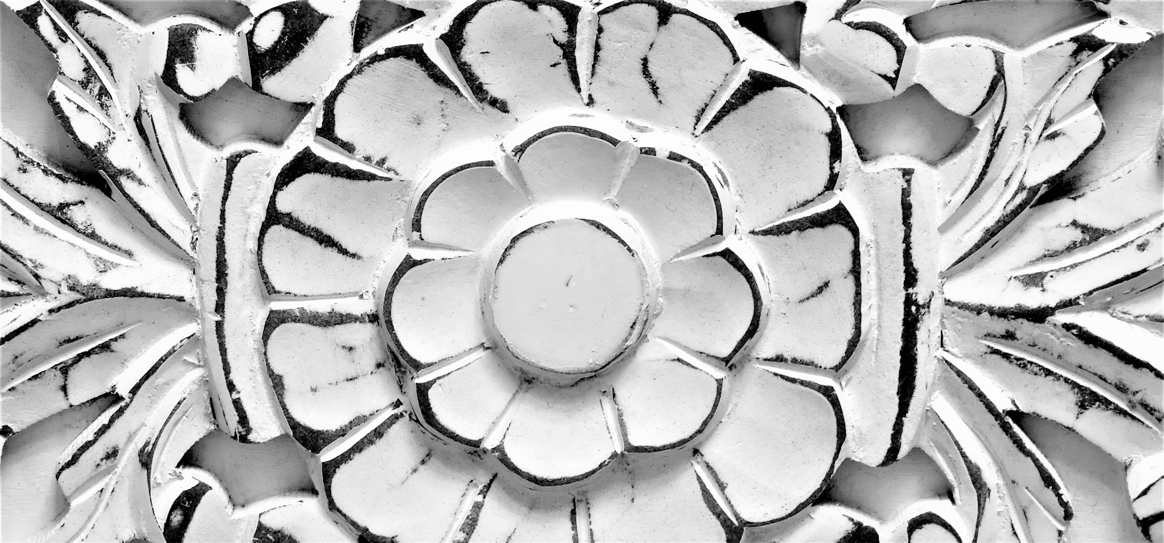 Lombok Hibashi Three-Drawer Dresser/hand carved chest /black wooden hand carved Indian chest of drawer/bohemian /lofty