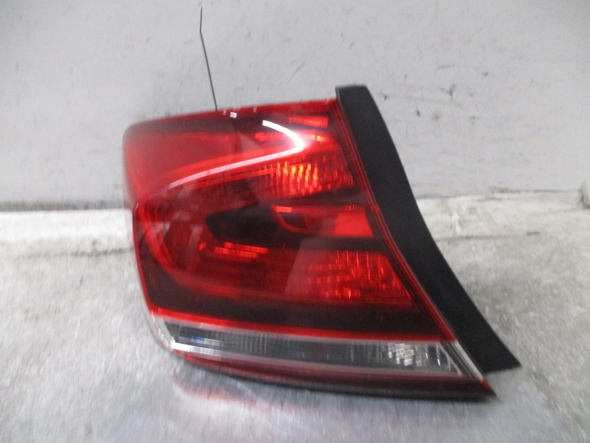 Pre-Owned 2013-2015 Honda Civic Driver LH Tail Light Lamp OEM (Good)