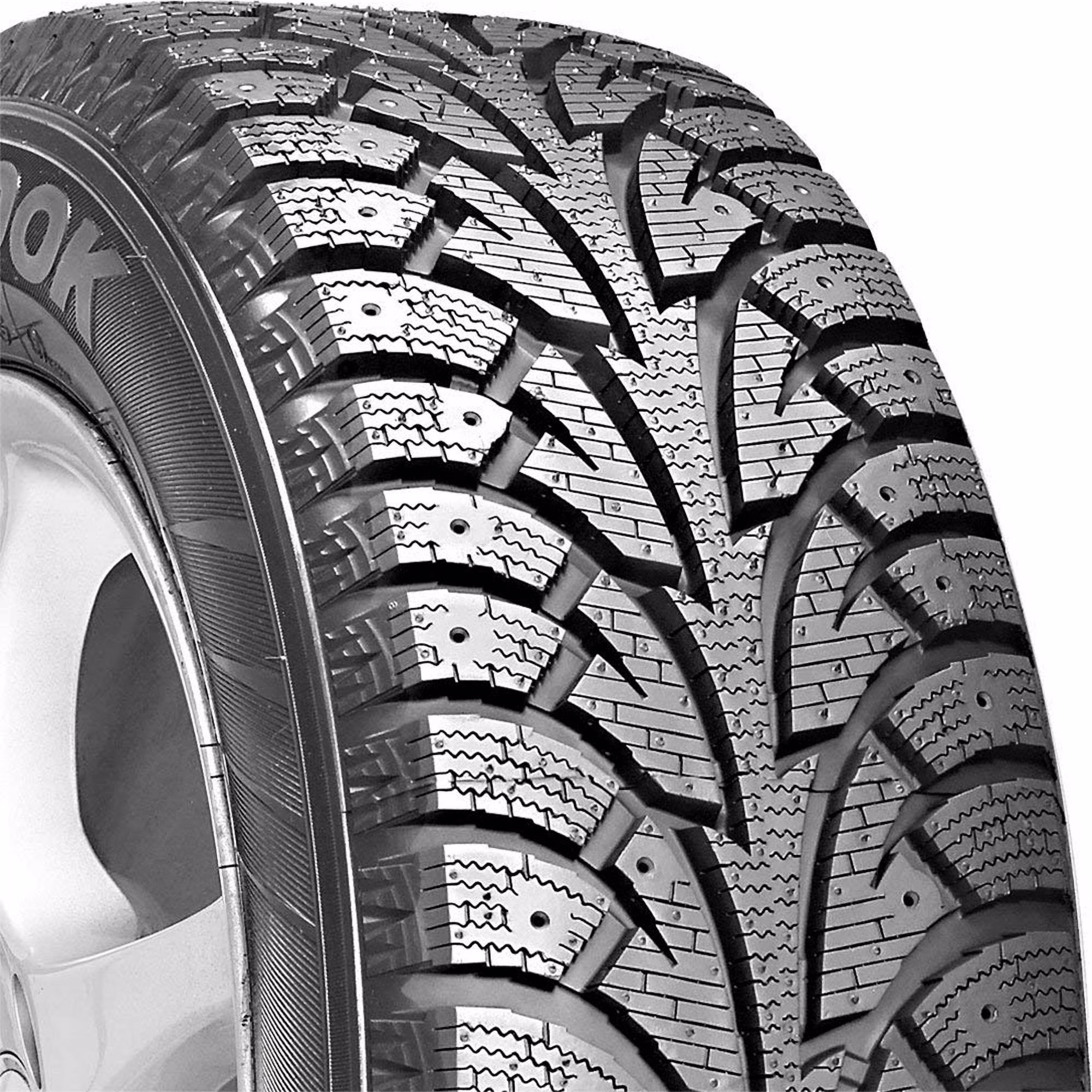 Hankook IPIKE W409 Winter Snow Tire - 235/75R15 105S
