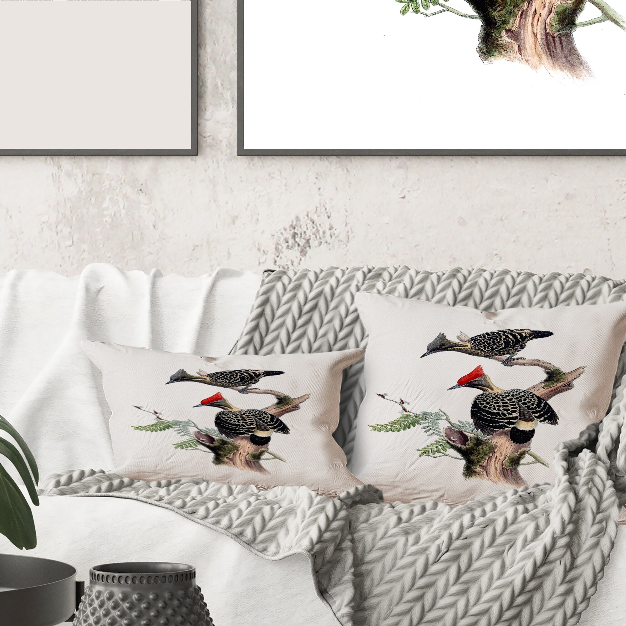 DESIGN ART Designart 'Vintage Birds In The Wild VI' Traditional Printed Throw Pillow 16 x 16 Small