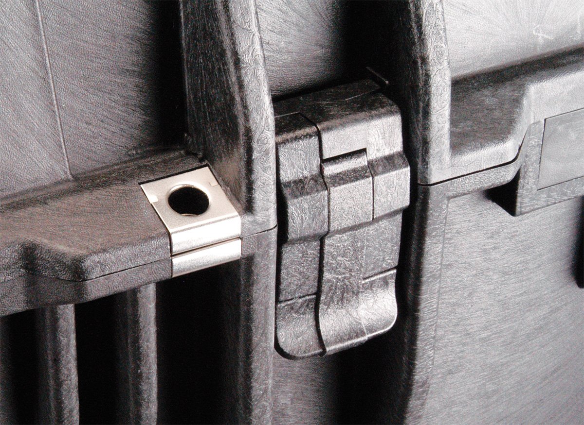 Pelican 1650 Case with Foam (Black) (Discontinued by Manufacturer)