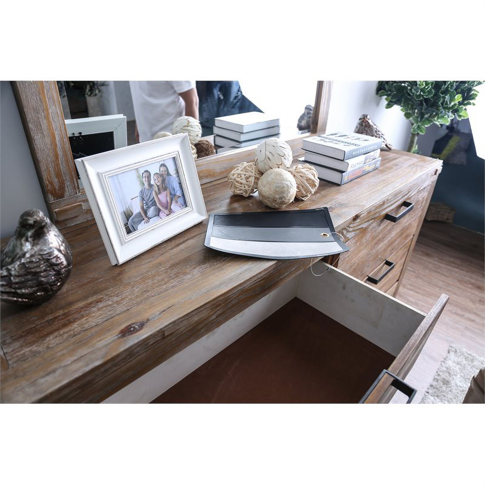 Furniture of America Russ Rustic Wood 6-Drawer Dresser in Weathered Light Oak