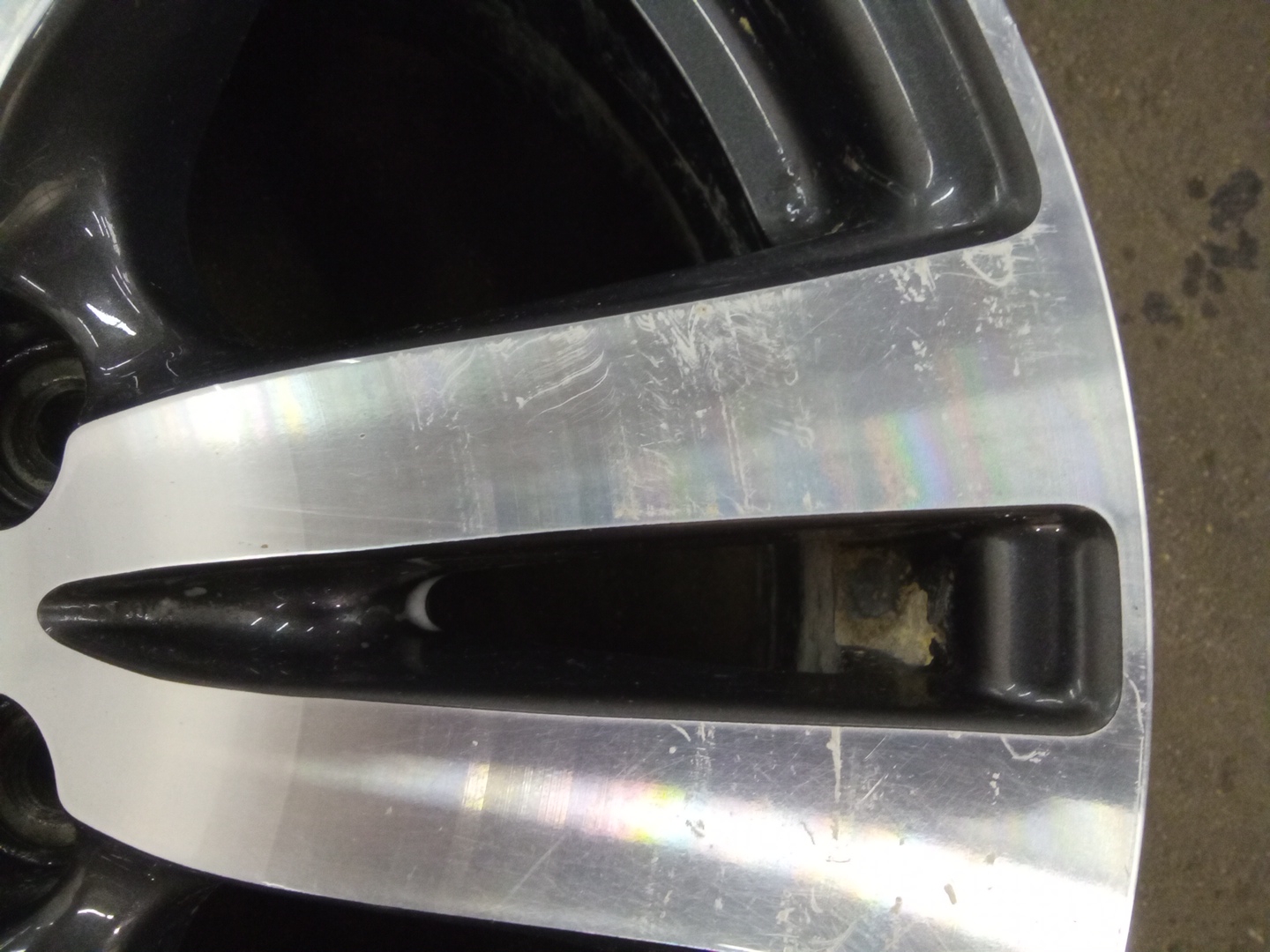 Pre-Owned 2016-2018 Honda Pilot 18x8 Alloy 5 Double Spoke Wheel Rim OEM (Good)