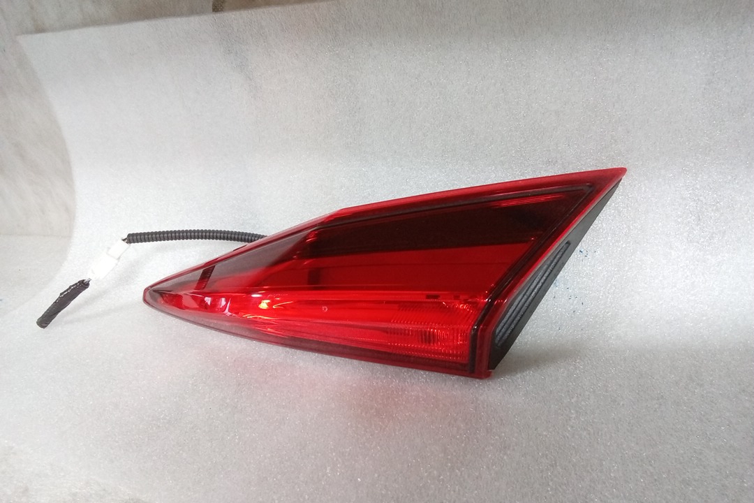 Pre-Owned 2020 Honda Civic Sedan Passenger Side Lid Mounted Tail Lamp OEM LKQ (Good)
