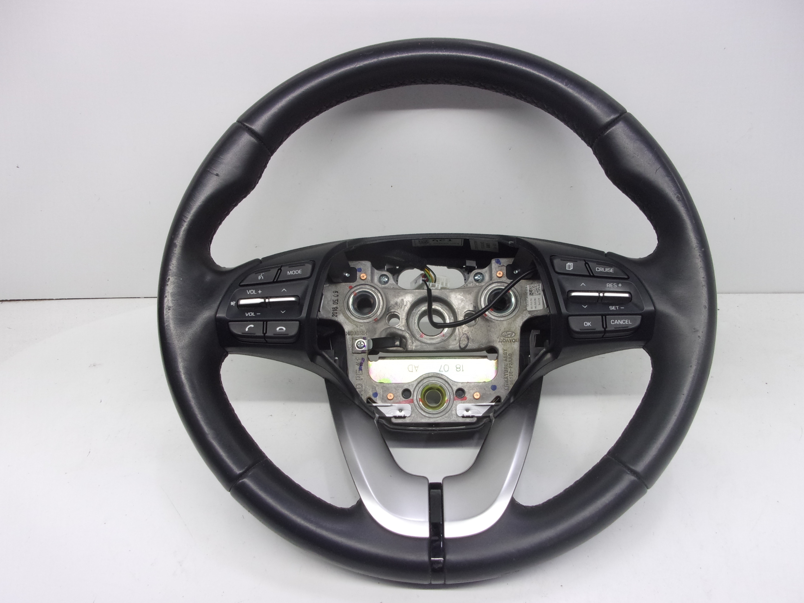 Pre-Owned 2019 Hyundai Elantra Black Leather Steering Wheel OEM (Good)