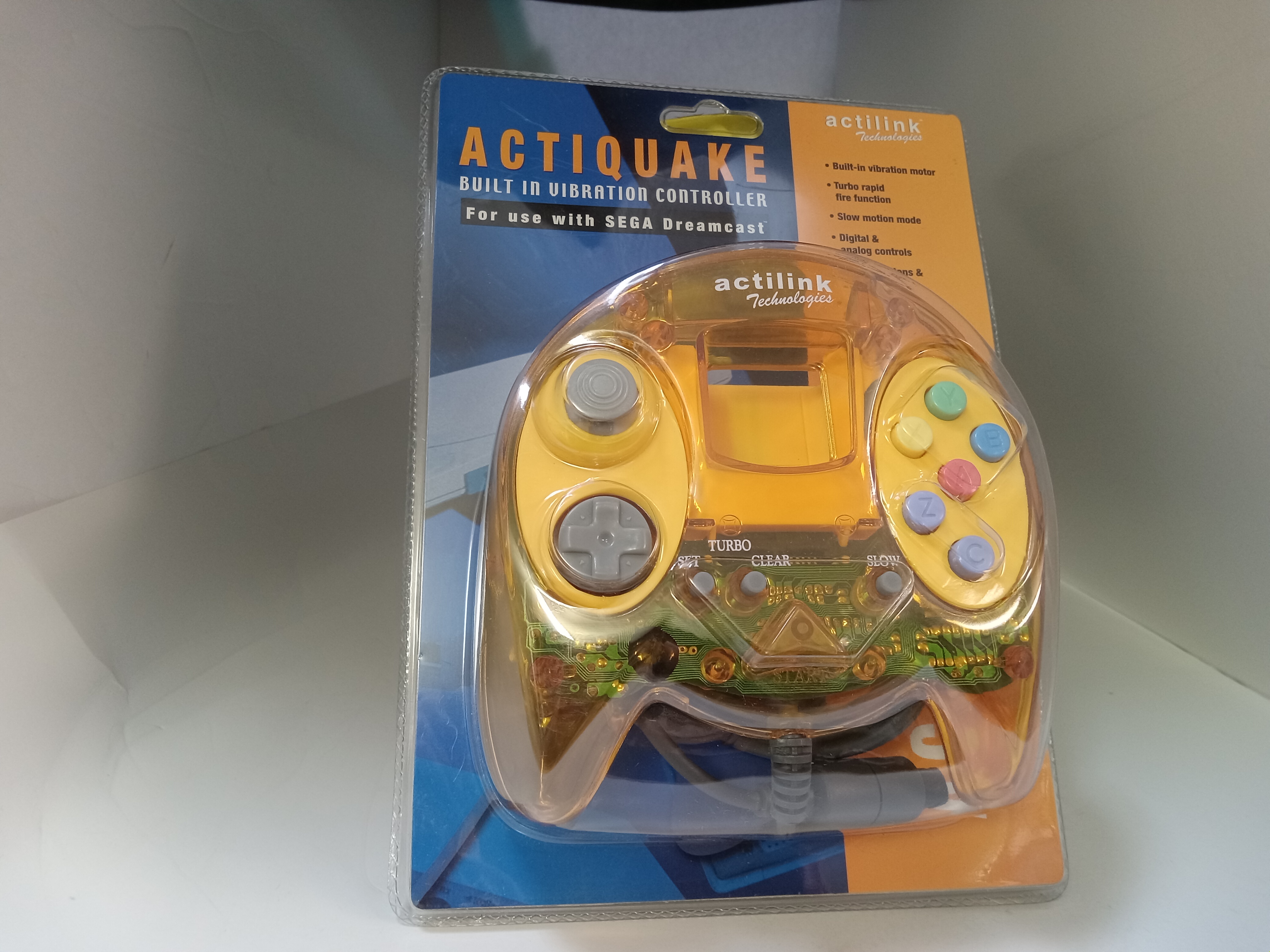 ACTIQUAKE Sega Dreamcast Controller W/Vibration Rumble + Slow/Turbo
