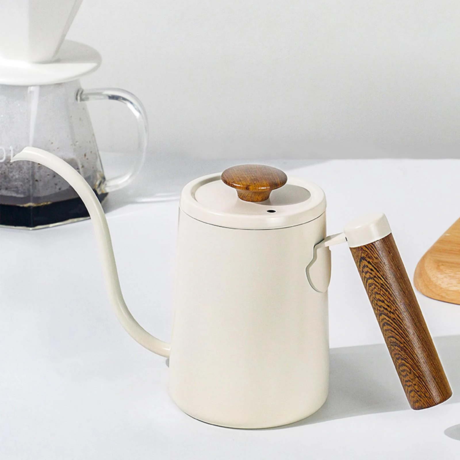 Drip Coffee Kettle, Long Gooseneck Coffee Tea Pot, Large 600ml, Ergonomic Wooden Handle, Precision Drip Pour over Kettle, Gooseneck Kettle Beige