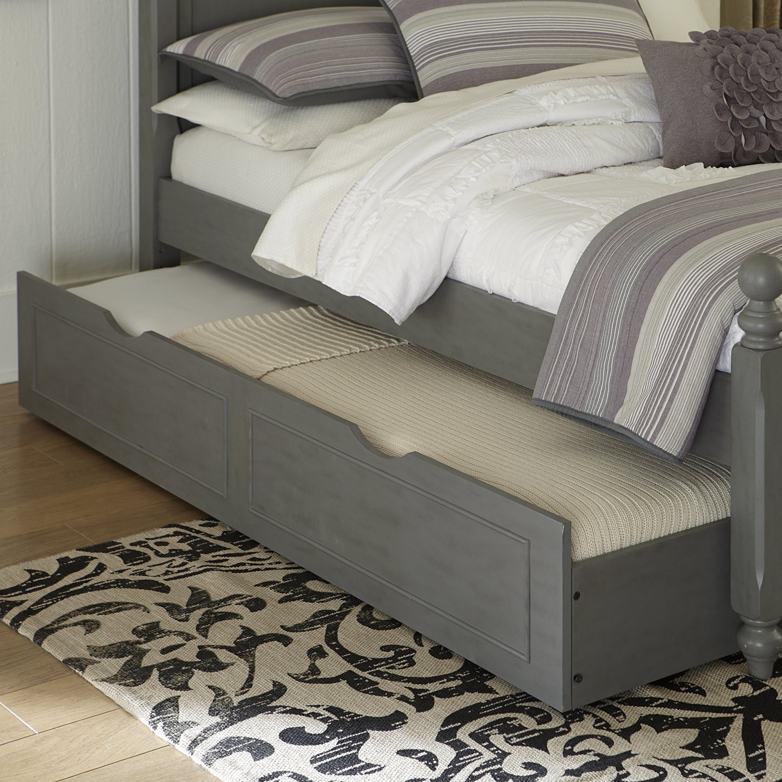 NE Kids Lake House Payton Twin Arch Bed in White