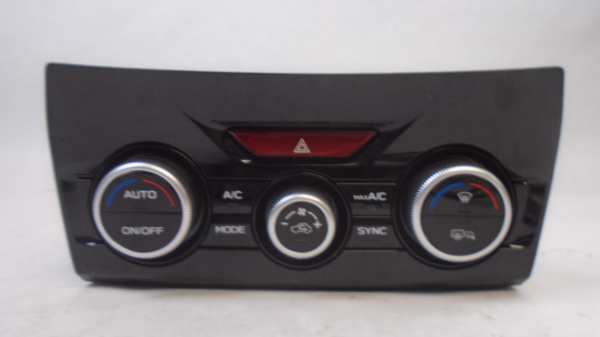 Pre-Owned 2019 2020 2021 Subaru Forester Heater AC Temperature Controller OEM LKQ (Good)