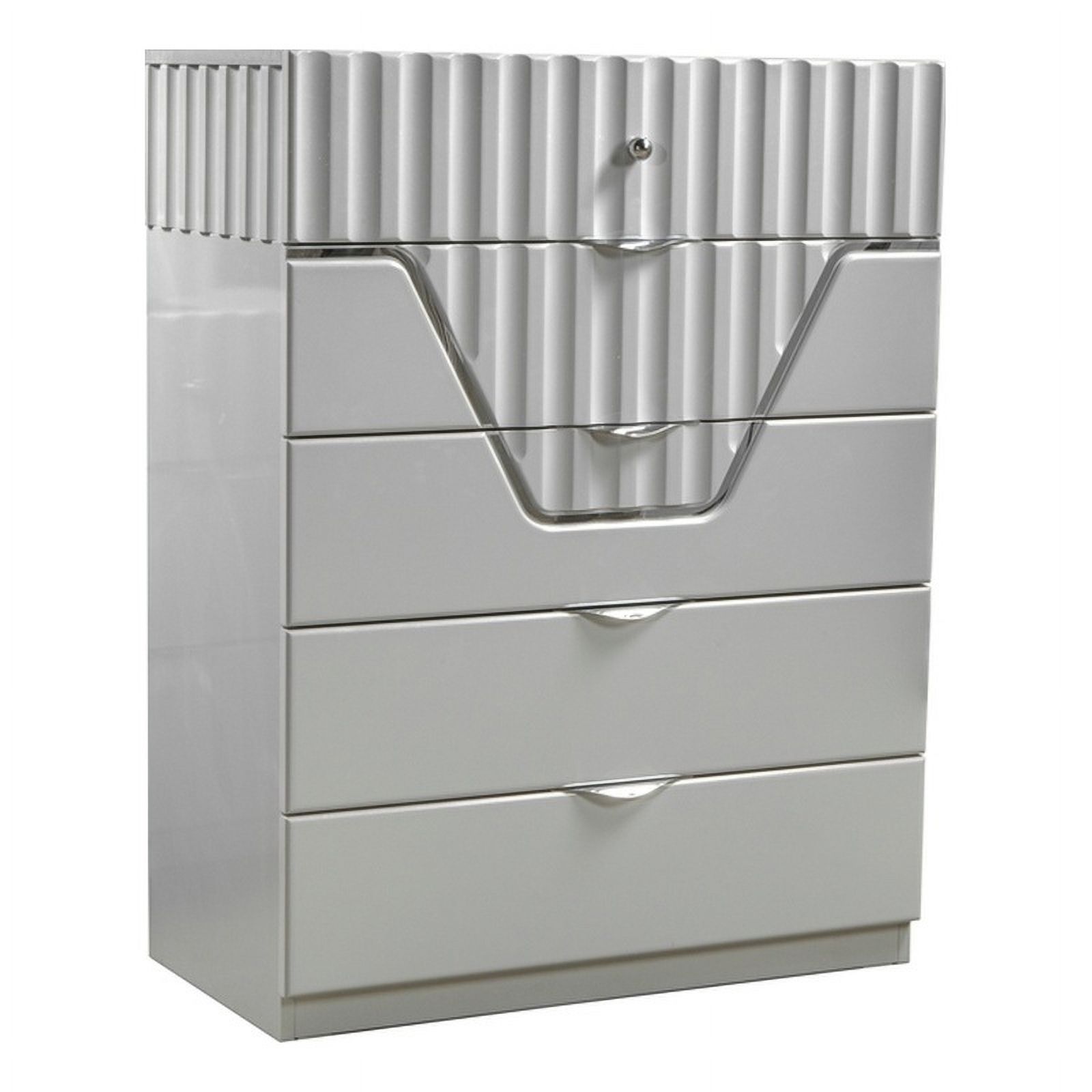 DaVinci Modern Style 5-Drawer Chest Made with Wood in Gray
