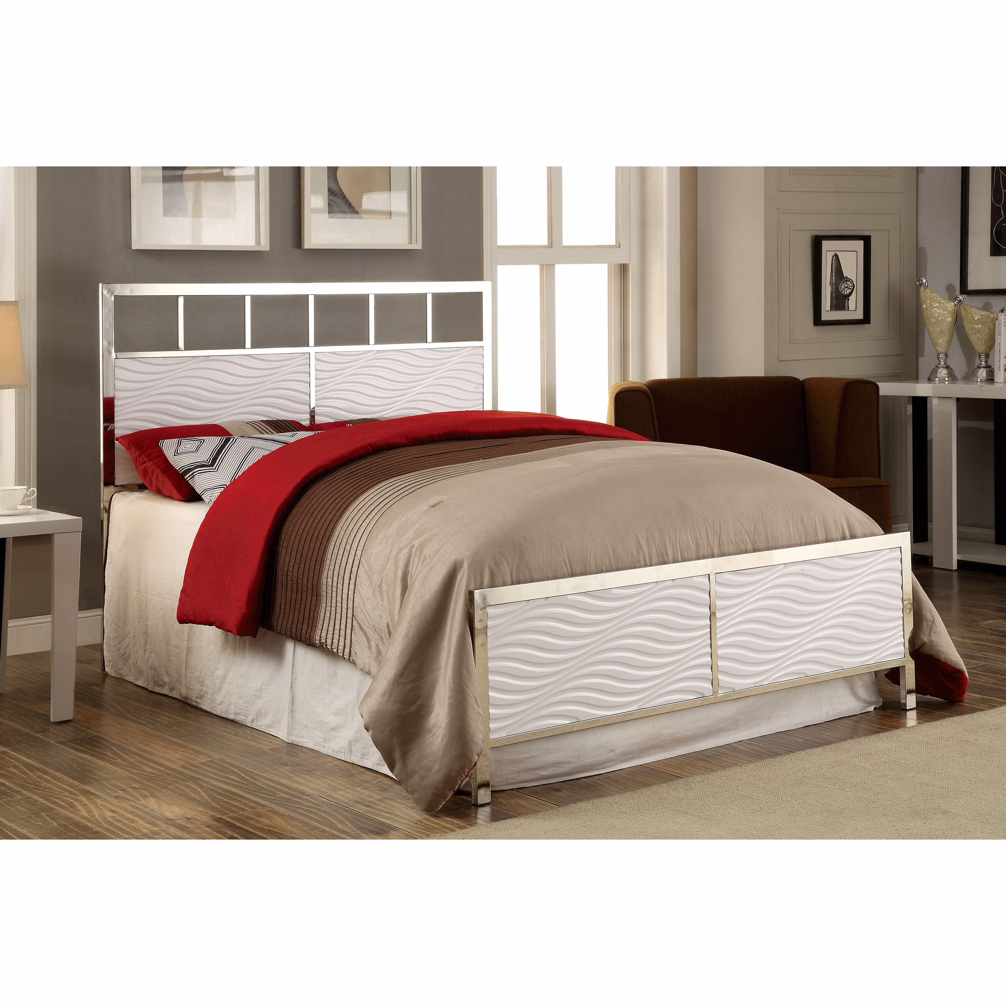 Furniture of America  Nols Modern 2-Piece Metal Headboard and Footboard Set White/Chrome Queen
