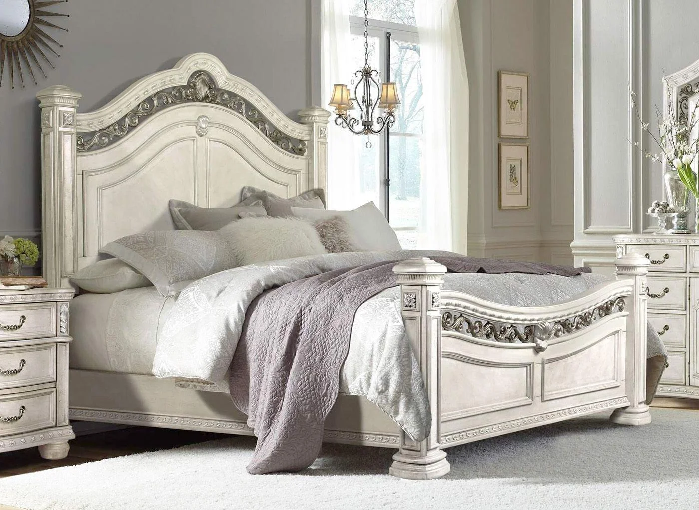 Antique White Wood King Poster Bed B162-CK McFerran Classic Traditional