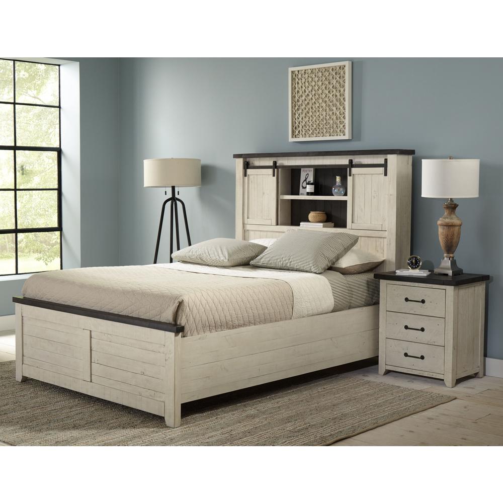 Jofran Madison County Rustic Reclaimed Pine Farmhouse Queen Barn Door Bed