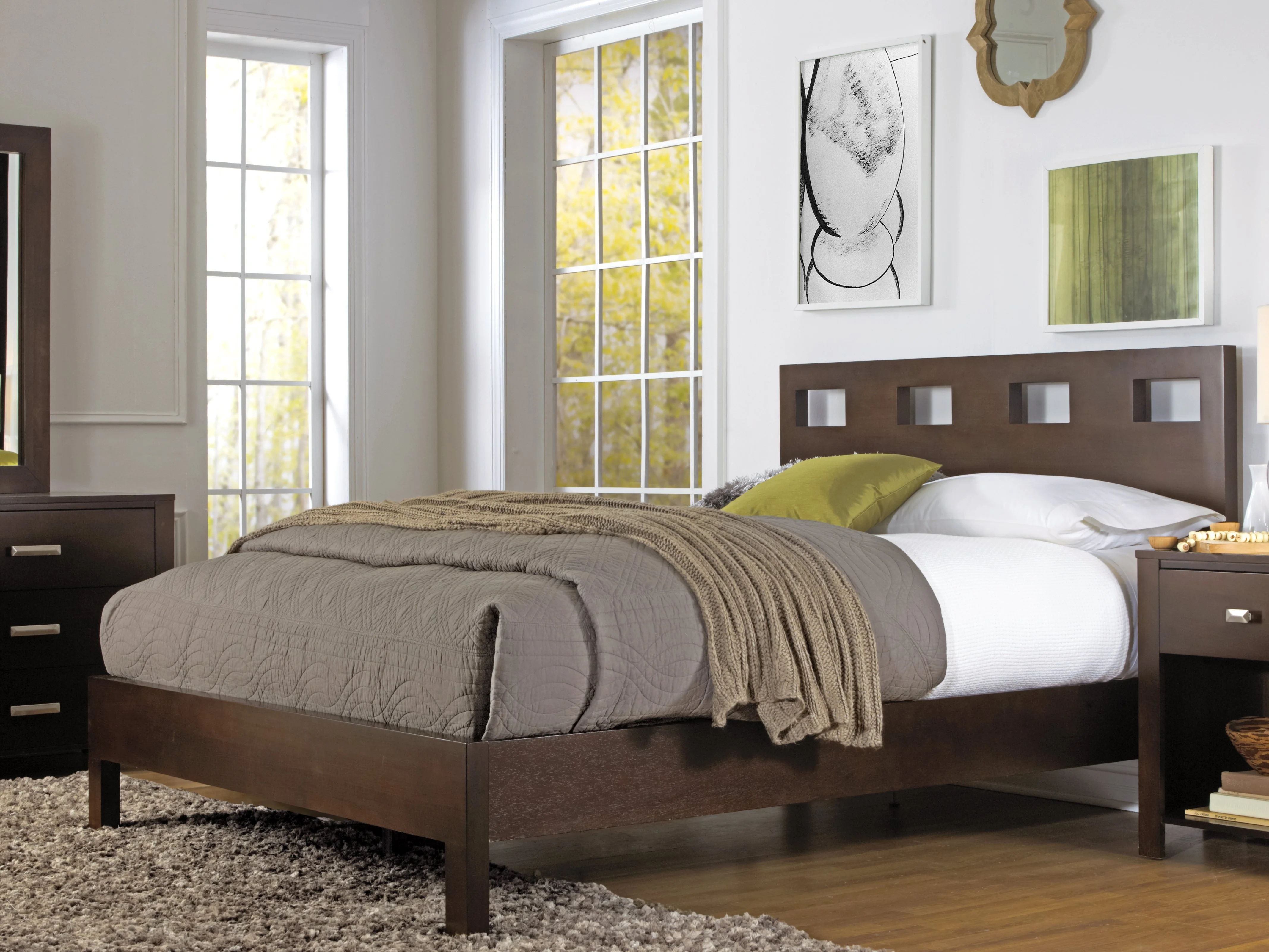 Ranshaw Contemporary E King Platform Bed in Mocha Brown Mahogany