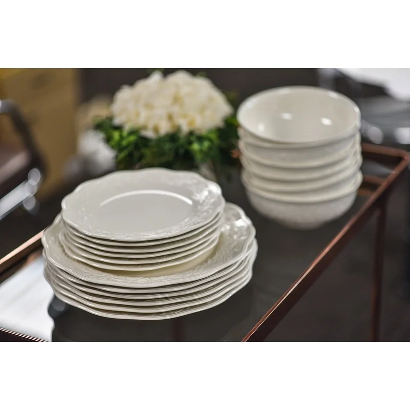 Red Vanilla Country Villa 18Pc Dinnerware Set