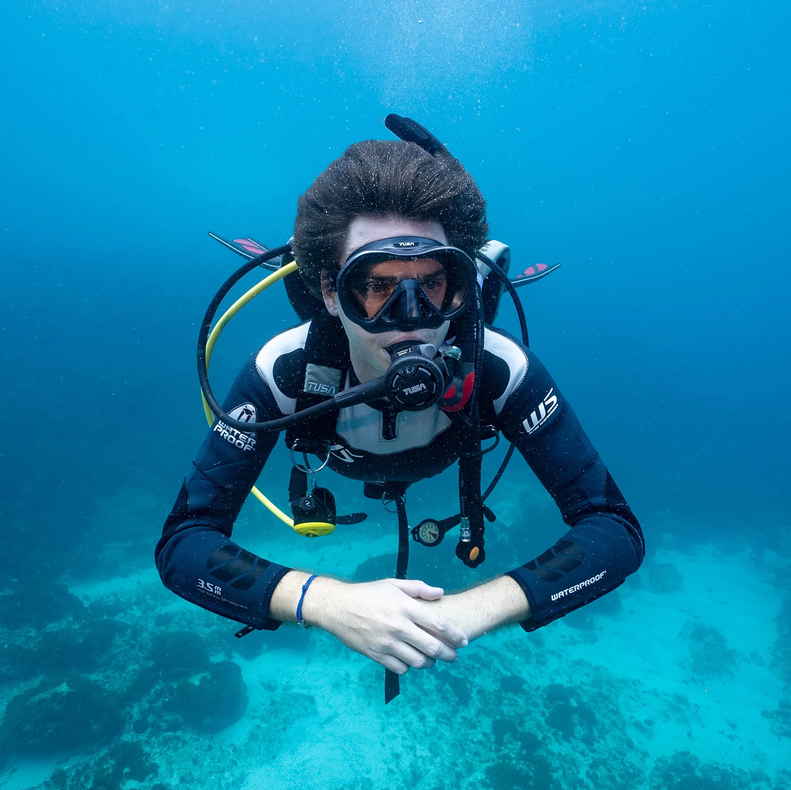 TUSA M-1010 Zensee Scuba Diving Mask, Indigo (Black)