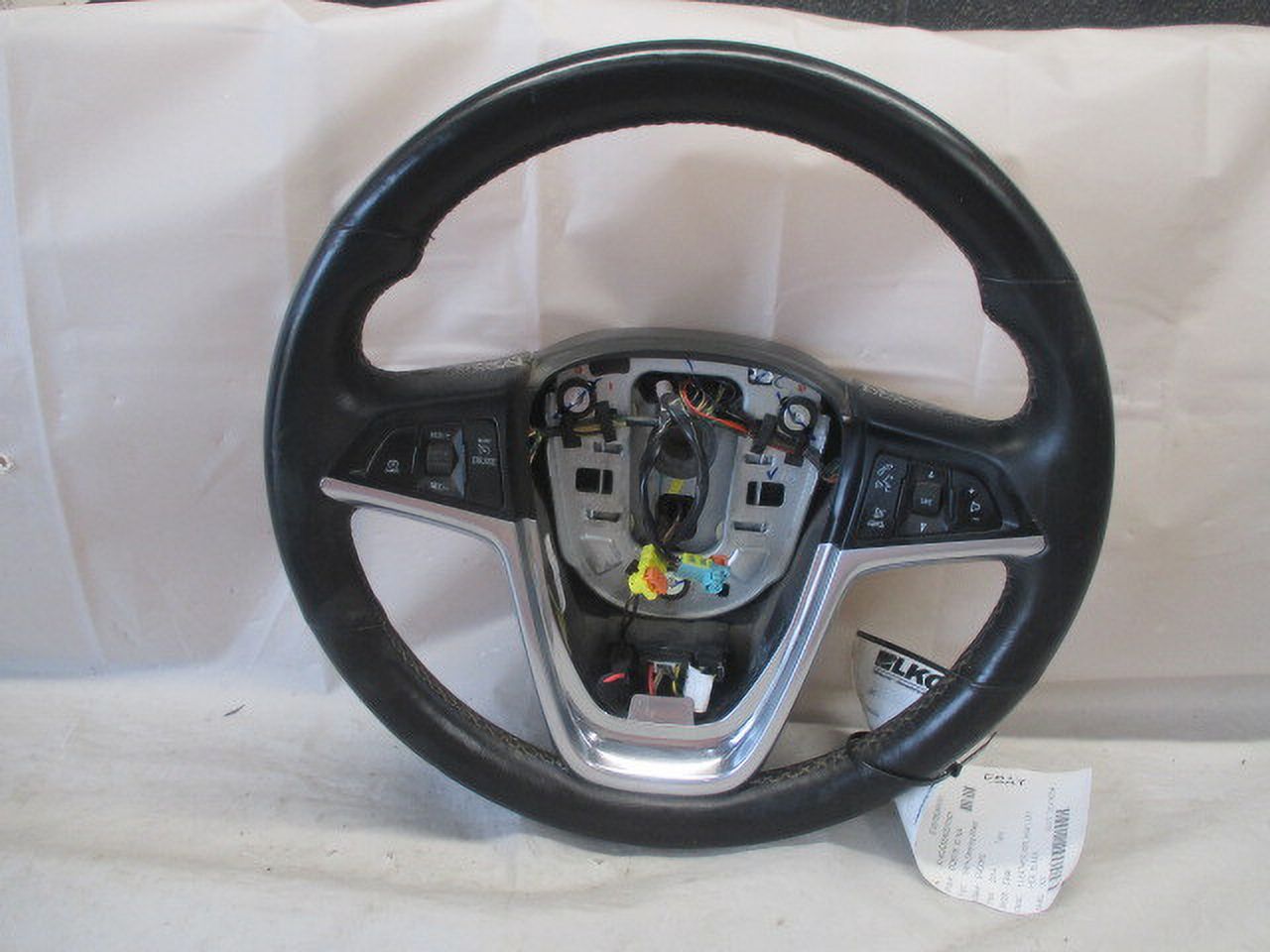 Pre-Owned 2014 Buick Encore Steering Wheel w/Controls OEM (Good)